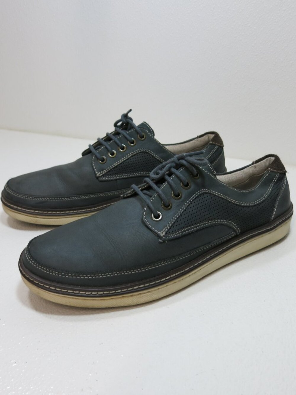 Bass Pasadena Suede Leather Rubber Sole Comfort Dress Oxfords Men's Footwear 9.5